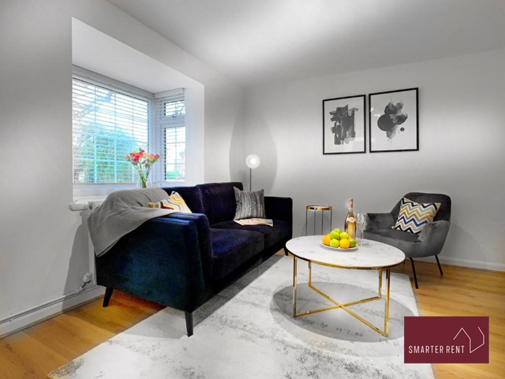 Апартаменты Wokingham - 2 Bed Modern House - Parking Экстерьер фото